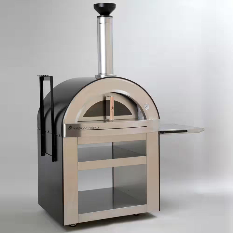 Outdoor Kitchen & Grills